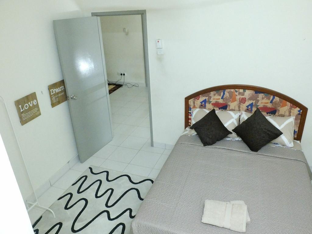 Dillenia Nilai Homestay Dış mekan fotoğraf